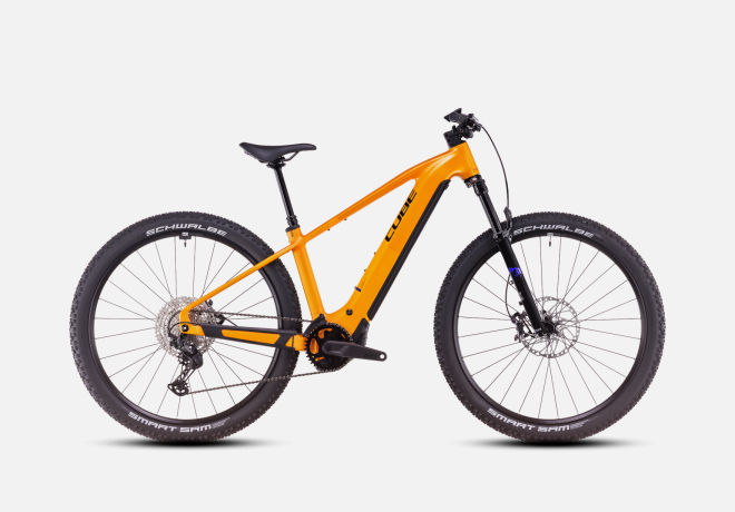 Reaction Hybrid SLX 800