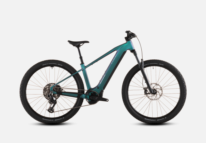 Reaction Hybrid Race 800